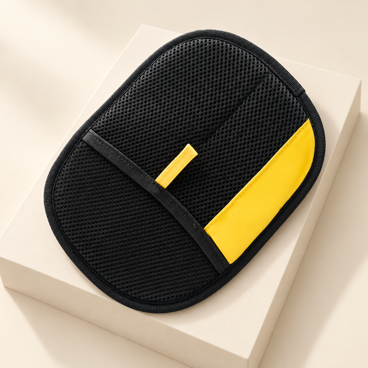 Pet Hair Removal Glove – Black & Yellow